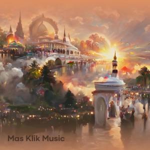 Dengarkan lagu Dj Kuncine Lawang Suargo nyanyian Mas klik music dengan lirik