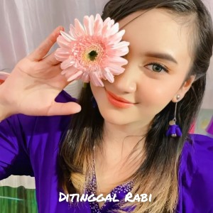Dengarkan Ditinggal Rabi lagu dari Om Adella dengan lirik
