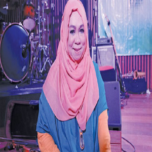 ดาวน์โหลดและฟังเพลง Endang S Taurina - Apa Yang Kau Cari พร้อมเนื้อเพลงจาก Endang S Taurina