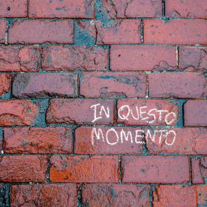 Listen to In questo momento (Explicit) song with lyrics from Samsei