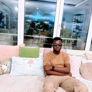 ดาวน์โหลดและฟังเพลง Chelsea (Explicit) พร้อมเนื้อเพลงจาก bayzinmusic