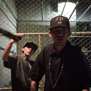 收聽geser mtz的Tuve Que Arriesgarme (Explicit)歌詞歌曲