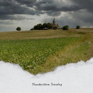 ดาวน์โหลดและฟังเพลง Thunderstorm Traveling พร้อมเนื้อเพลงจาก Domu Sock