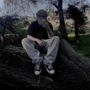 收聽Miclo的She wanna be a baddie bitch (Explicit)歌詞歌曲