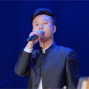 Listen to 念奴娇·赤壁怀古 (伴奏) song with lyrics from 黄天信