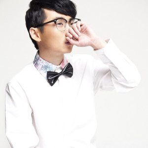 Listen to 黑名单 song with lyrics from 江潮