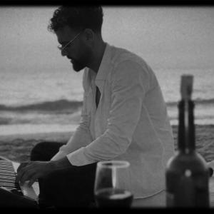 שחר חיון的專輯שחר חיון - טיפש או מאוהב (קאבר)