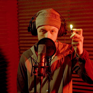 收聽CurtisMeredithh的Studio Stories Ep.5 (feat. Kaspa Official) (Explicit)歌詞歌曲