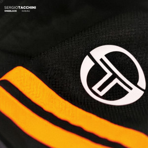 收聽OneBlack的Sergio Tacchini歌詞歌曲