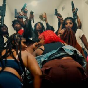 收聽Luh Dooski的Rich (feat. Luh Kdawg) (Explicit)歌詞歌曲