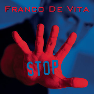ดาวน์โหลดและฟังเพลง Si la Ves พร้อมเนื้อเพลงจาก Franco De Vita