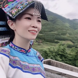 收聽布依克美的婚紗背後 (cover: 張敬軒) (其他)歌詞歌曲