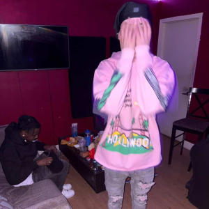 default playlist img