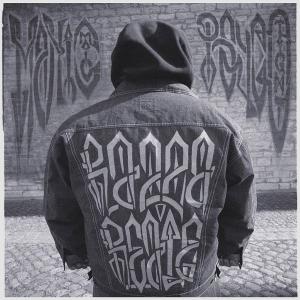 ดาวน์โหลดและฟังเพลง Intro (feat. DJ Clapto) (Explicit) (feat. DJ Clapto|Explicit) พร้อมเนื้อเพลงจาก Razza Reale