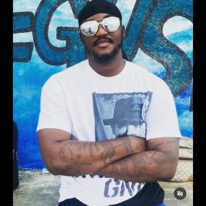 ดาวน์โหลดและฟังเพลง Story Story (freestyle|Explicit) พร้อมเนื้อเพลงจาก Giddy Bragado