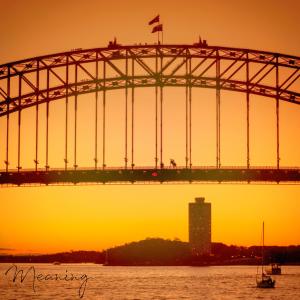 ดาวน์โหลดและฟังเพลง 아파(Feat. Yerim) พร้อมเนื้อเพลงจาก 미닝(Meaning)