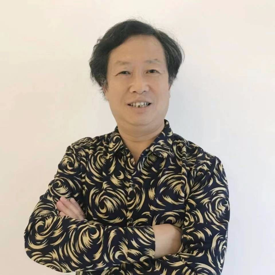 李士兴
