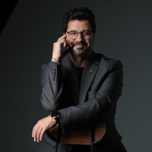 Halis Özcan的專輯Umut gibi