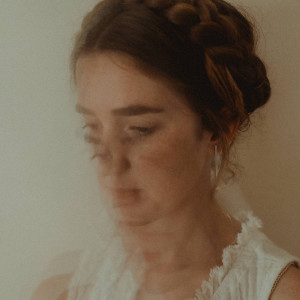 Album Babysitter oleh Angharad Drake