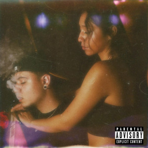 收聽steven jame$的She Likes (Explicit)歌詞歌曲