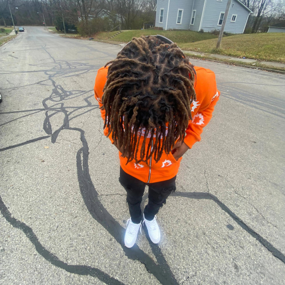 Switching Up (feat. Gm Kking) (Explicit)