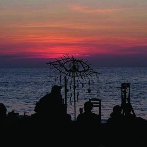Listen to เบาะซ้ายข้างคนขับ song with lyrics from สุขอรุณ
