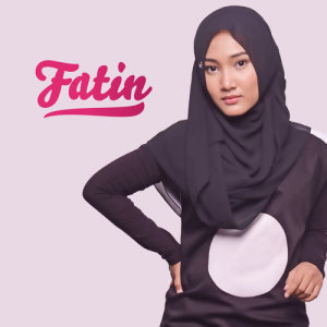 收聽Fatin的Salahkah Aku Terlalu Mencintaimu歌詞歌曲