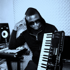 Dengarkan Shake lagu dari Killbeatz dengan lirik