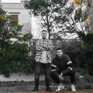 Dengarkan Que Será Será (Explicit) lagu dari 13 Street Family dengan lirik