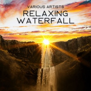 Dengarkan lagu Peaceful Memories nyanyian Wavezze dengan lirik