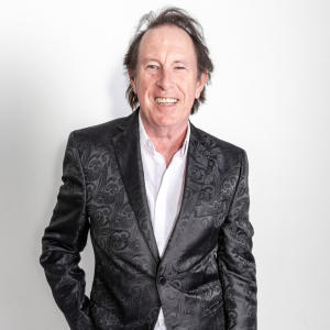 ดาวน์โหลดและฟังเพลง That's The Way พร้อมเนื้อเพลงจาก Jack De Keyzer