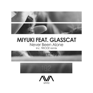 收聽Miyuki的Never Been Alone (其他)歌詞歌曲