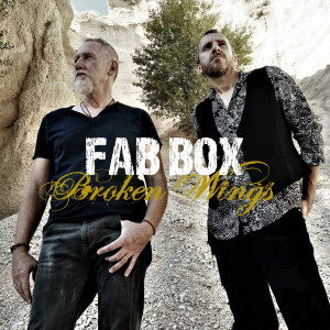 收听Fab Box的Broken Wings歌词歌曲