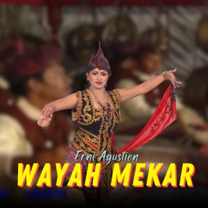 Album Wayah Mekar from Erni Agustien