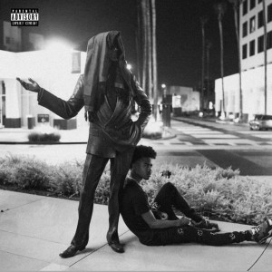收听YungTash的OUT OF TOWN (Explicit)歌词歌曲