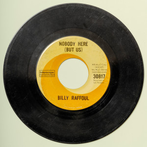 ดาวน์โหลดและฟังเพลง Nobody Here (But Us) พร้อมเนื้อเพลงจาก Billy Raffoul