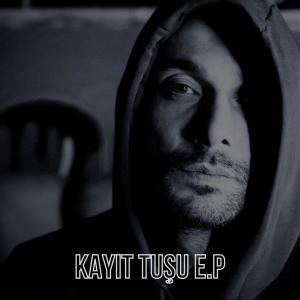 ดาวน์โหลดและฟังเพลง Kayıt Tuşu พร้อมเนื้อเพลงจาก Sansar Salvo