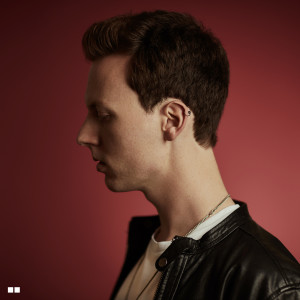 ดาวน์โหลดและฟังเพลง Burning พร้อมเนื้อเพลงจาก Joe Hicks