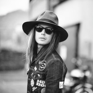 Devan DuBois ดาวน์โหลดและฟังเพลงฮิตจาก Devan DuBois