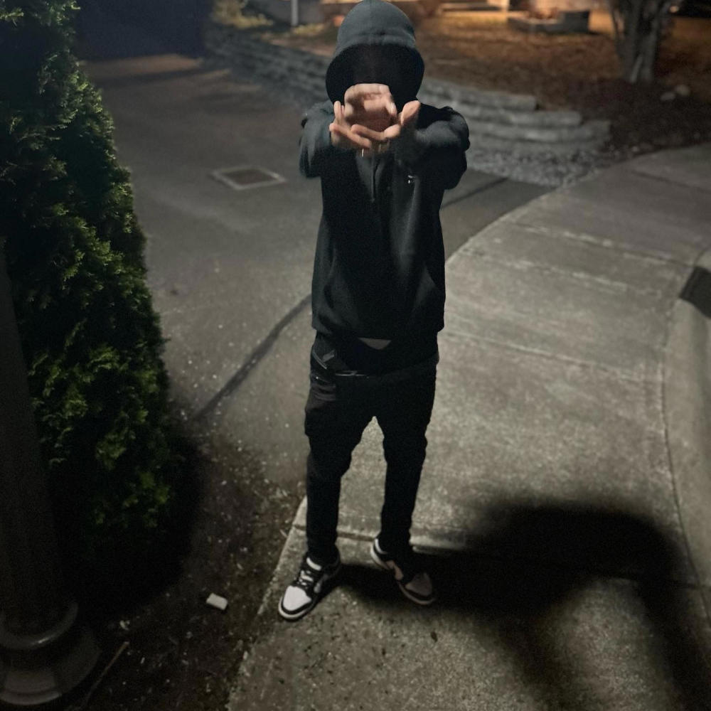 S.O.S (feat. ClxsedCamp sav) (Explicit)