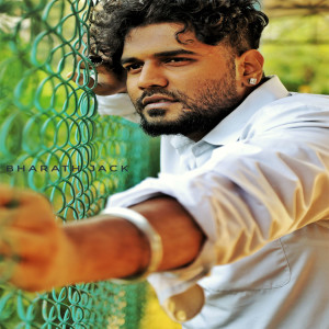 ดาวน์โหลดและฟังเพลง Olavu พร้อมเนื้อเพลงจาก Bharath Jack