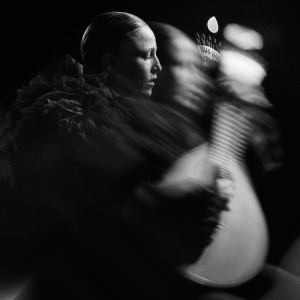 Carminho的專輯O quarto (fado Menor)