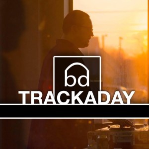 收听DJ Bigdad的Saxophones歌词歌曲