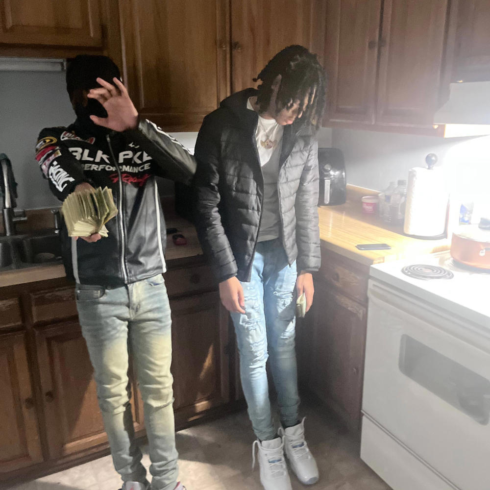 No cape (Explicit)