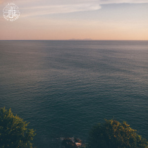 收聽cmj的Off We Go歌詞歌曲