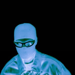 ดาวน์โหลดและฟังเพลง black benz. (Explicit) พร้อมเนื้อเพลงจาก jev.