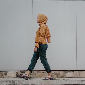 Listen to pilihanmu song with lyrics from Cindy Cintya Dewi