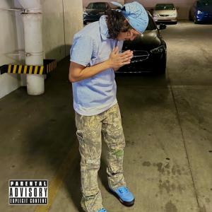 收聽Schmitt的Never held a Rose (Explicit)歌詞歌曲