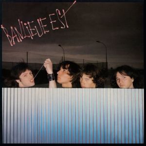 收聽Banlieue Est的Rock Around the Block歌詞歌曲