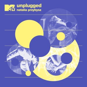 Dengarkan lagu Wyspa feat. Paulina Przybysz (Live) nyanyian Natalia Przybysz dengan lirik
